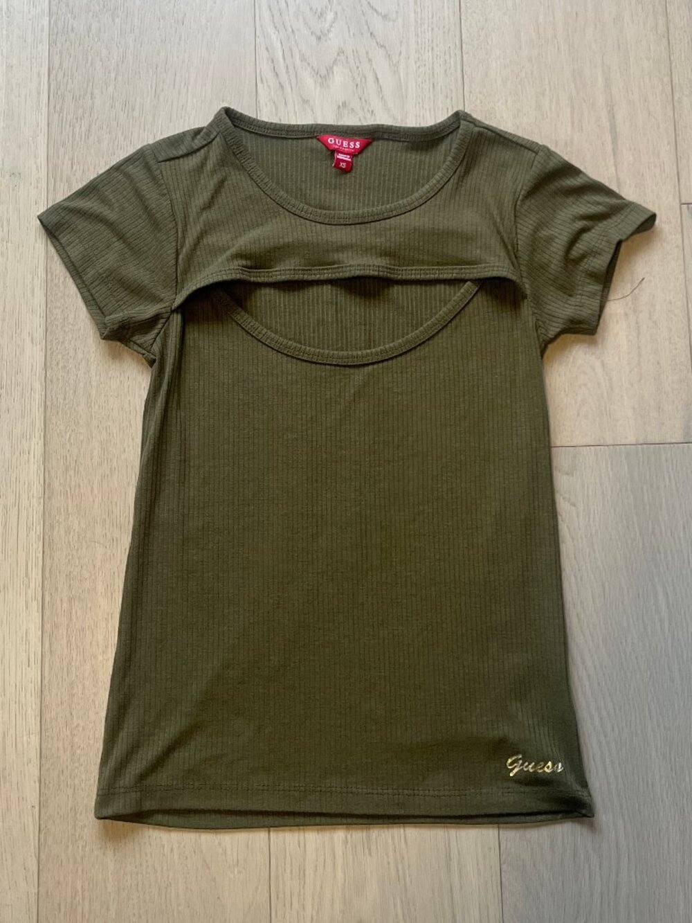 Guess ribbed cutout tee